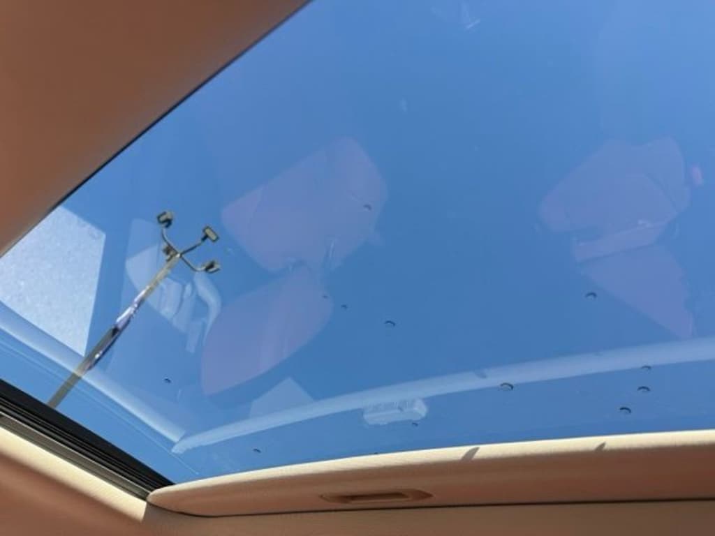 Certified 2025 Kia Carnival Hybrid SX Minivan/Van