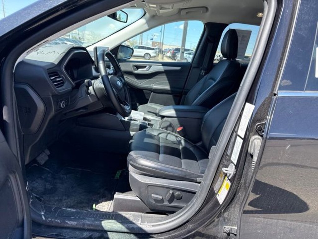 Certified 2025 Ford Escape Platinum SUV