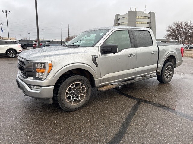 2022 Ford F-150 XLT photo 2