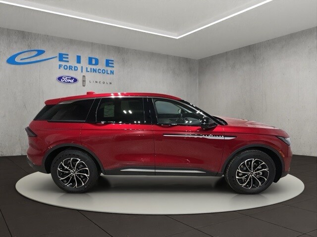 2026 Lincoln Nautilus Premiere photo 4