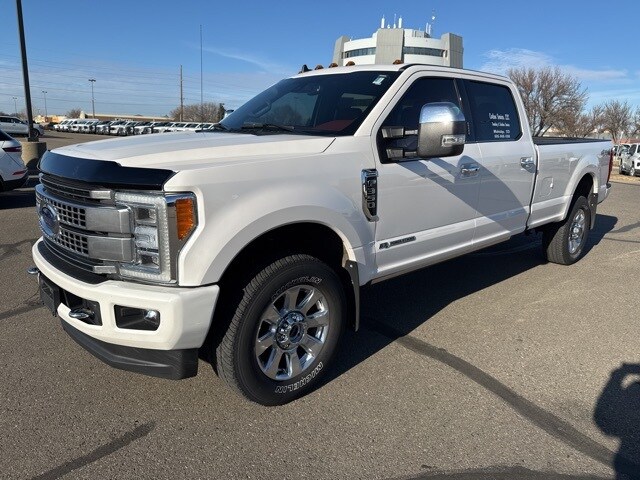 2019 Ford F-350 Platinum photo 2
