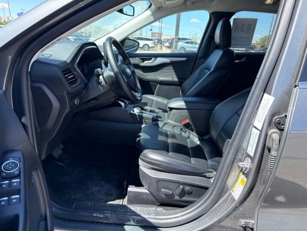 Certified 2025 Ford Escape Platinum SUV