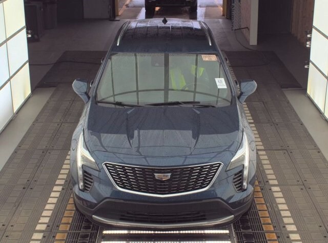 2020 Cadillac XT4 Premium Luxury photo 3