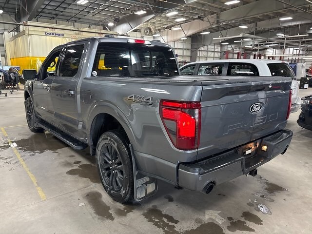 2024 Ford F-150 XLT photo 2