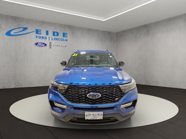 2021 Ford Explorer ST photo 3