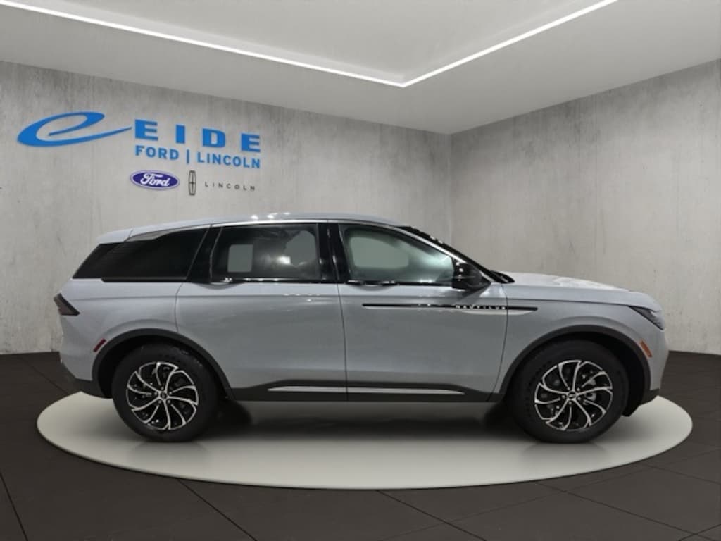 New 2026 Lincoln Nautilus Premiere SUV