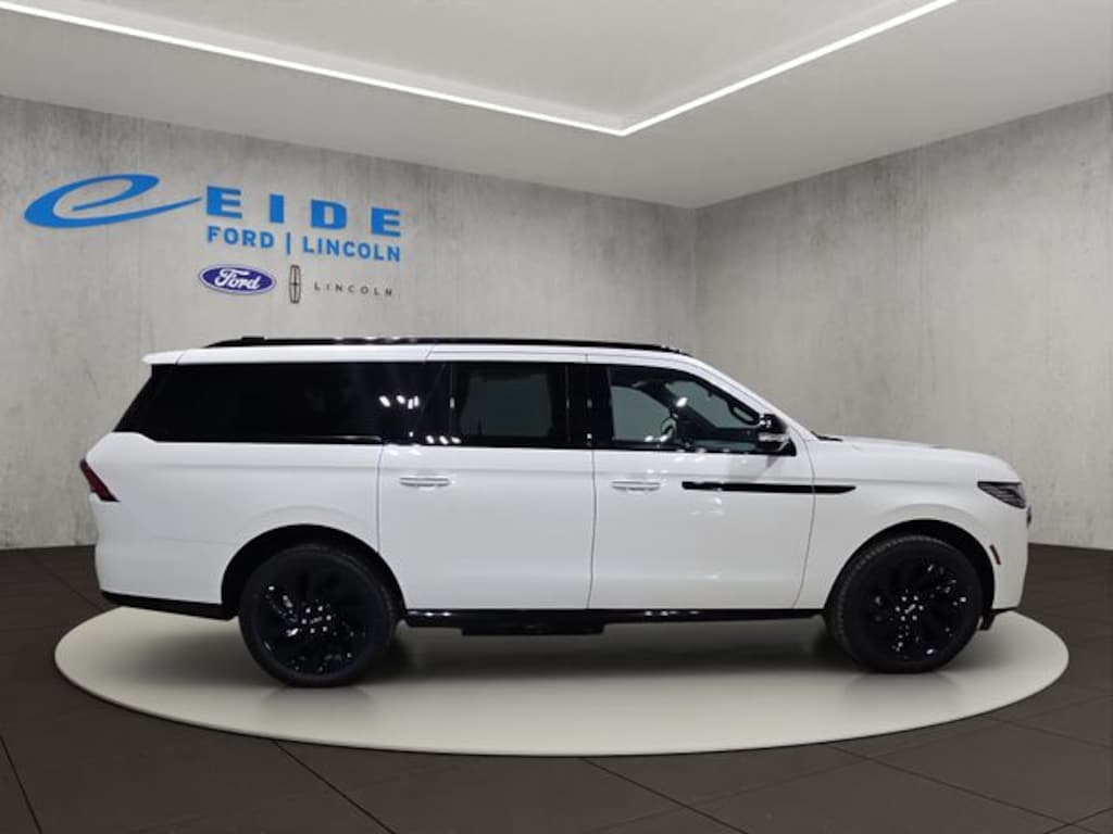 New 2026 Lincoln Navigator L Reserve SUV