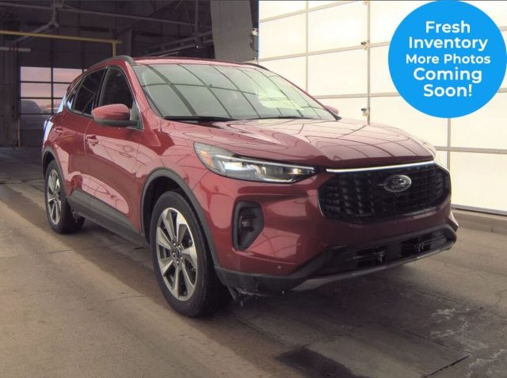 Used 2025 Ford Escape Hybrid Platinum SUV