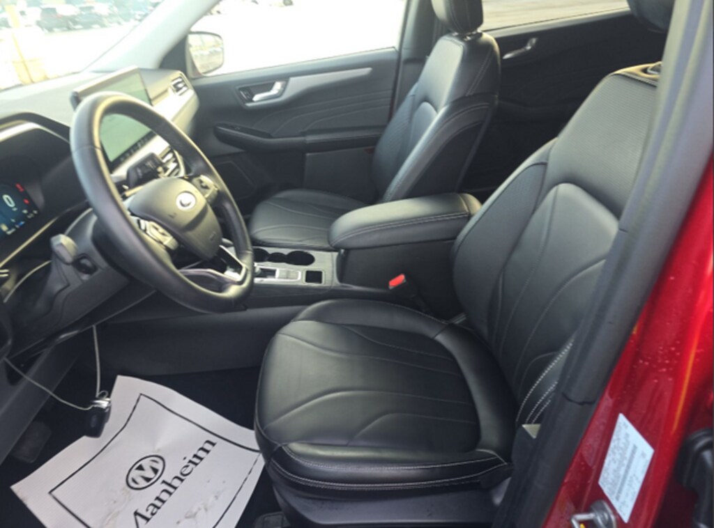 Used 2025 Ford Escape Hybrid Platinum SUV