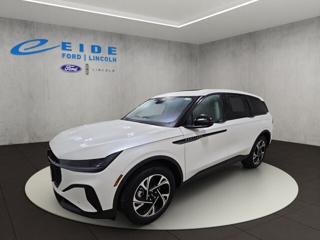 2026 Lincoln Nautilus Premiere photo 2