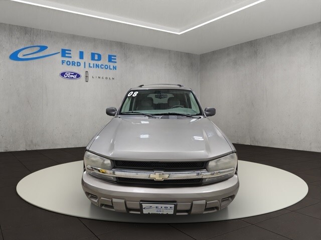 2008 Chevrolet Trailblazer LS photo 2