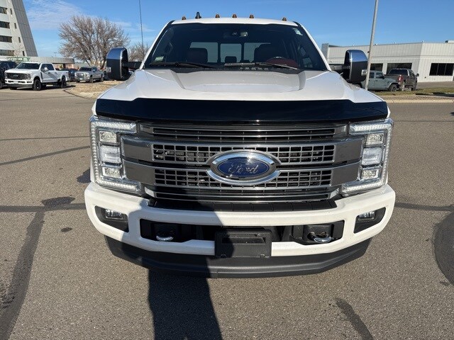 2019 Ford F-350 Platinum photo 3