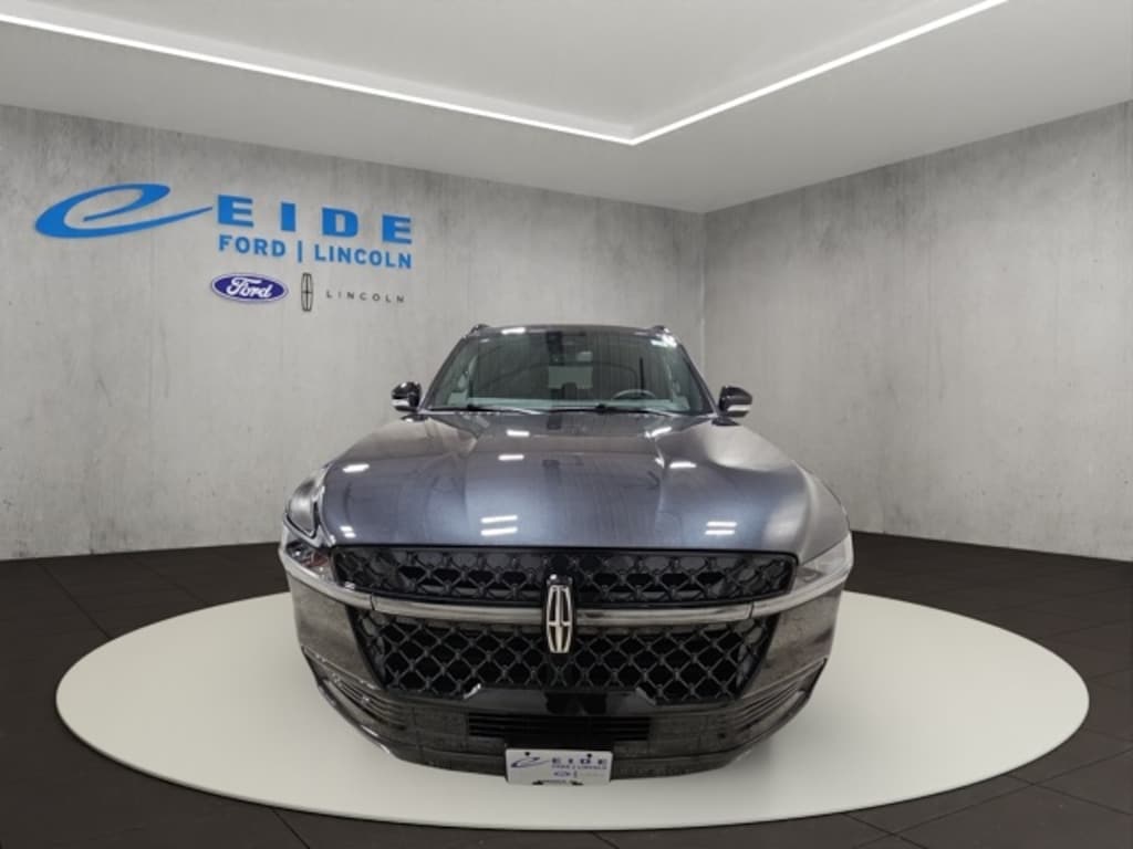 New 2026 Lincoln Navigator L Reserve SUV