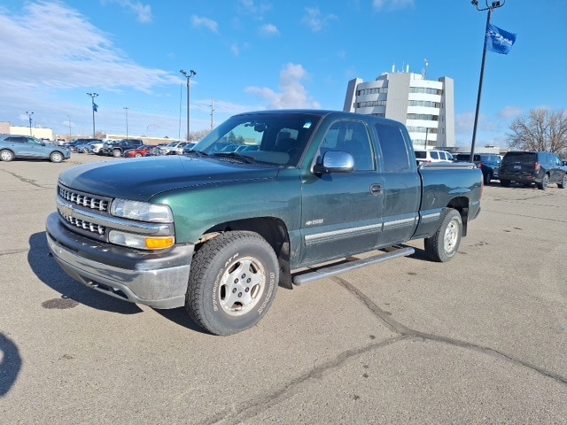 Used 2002 Chevrolet Silverado 1500 LS with VIN 2GCEK19T821414752 for sale in Bismarck, ND