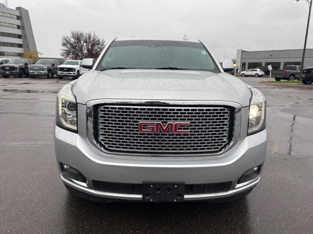 Used 2017 GMC Yukon XL Denali SUV