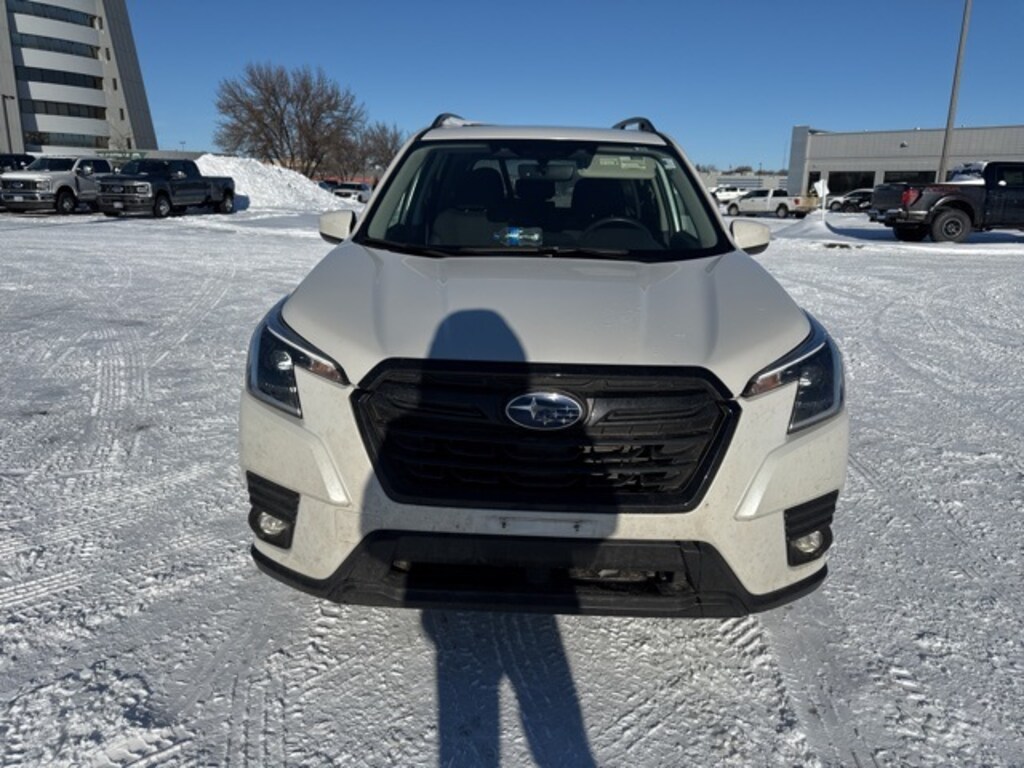 Used 2024 Subaru Forester Premium SUV