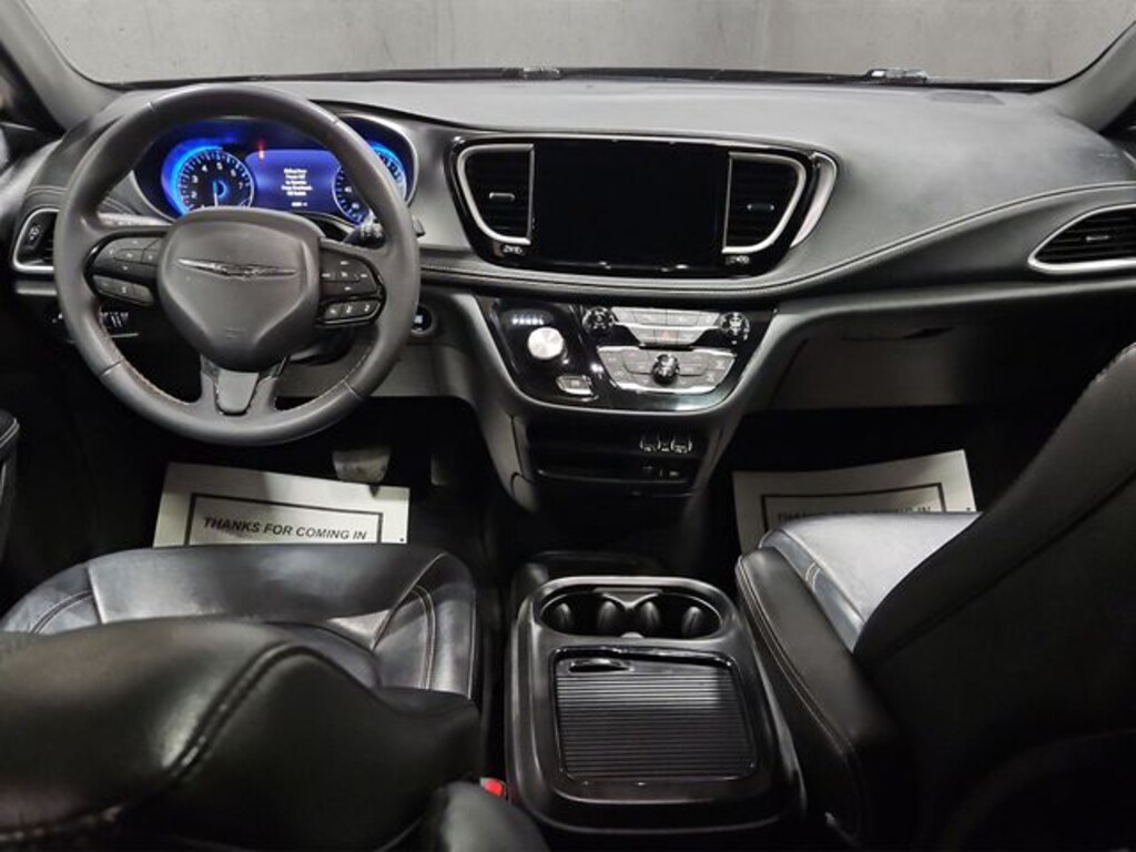 Certified 2022 Chrysler Pacifica Touring L Minivan/Van