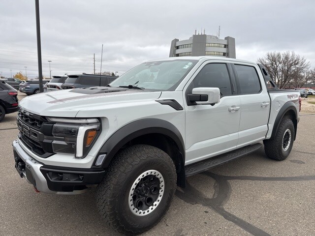 2024 Ford F-150 Raptor photo 2