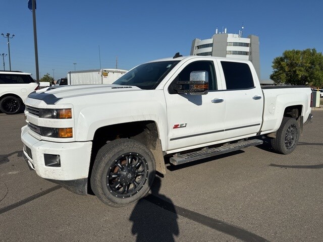 2017 Chevrolet Silverado 2500HD LTZ photo 2
