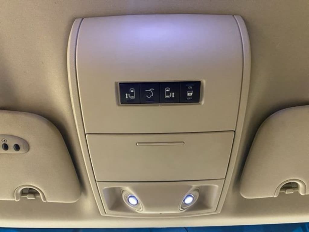 Used 2011 Chrysler Town & Country Touring Minivan/Van