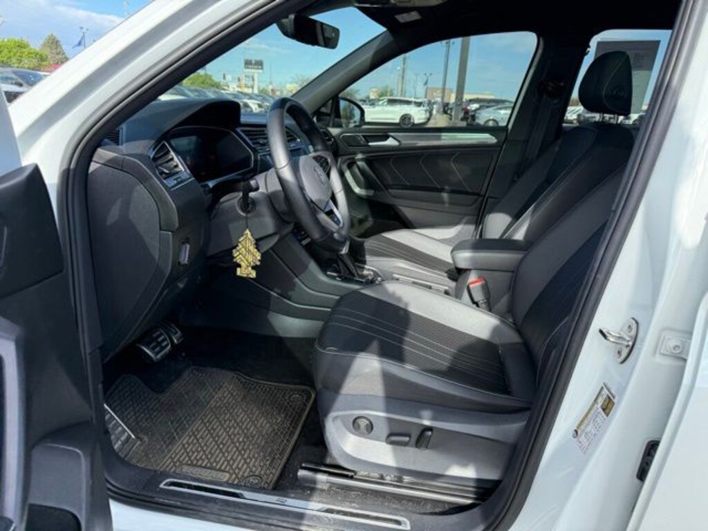 Certified 2023 Volkswagen Tiguan 2.0T SE R-Line Black SUV