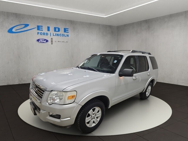 2009 Ford F-150 XLT photo 2