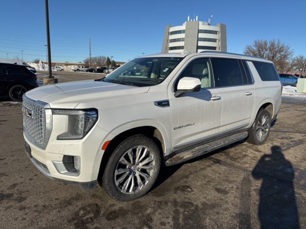 Used 2021 GMC Yukon XL Denali SUV