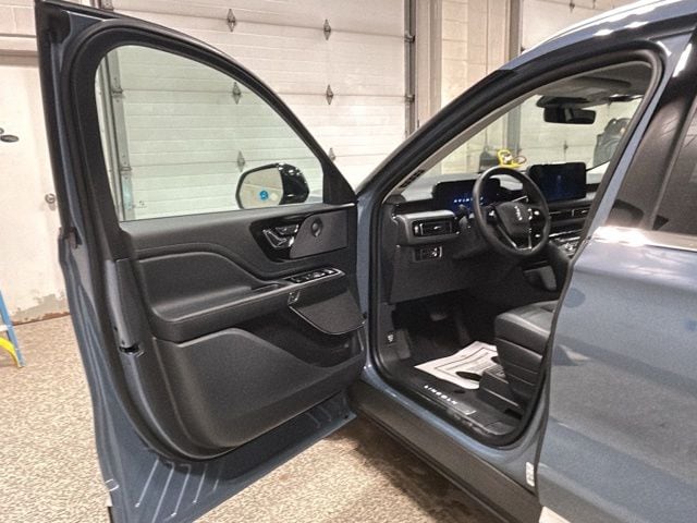 2026 Lincoln Aviator Reserve - Photo 8