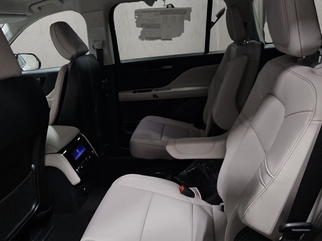 2026 Lincoln Aviator Premiere - Photo 16