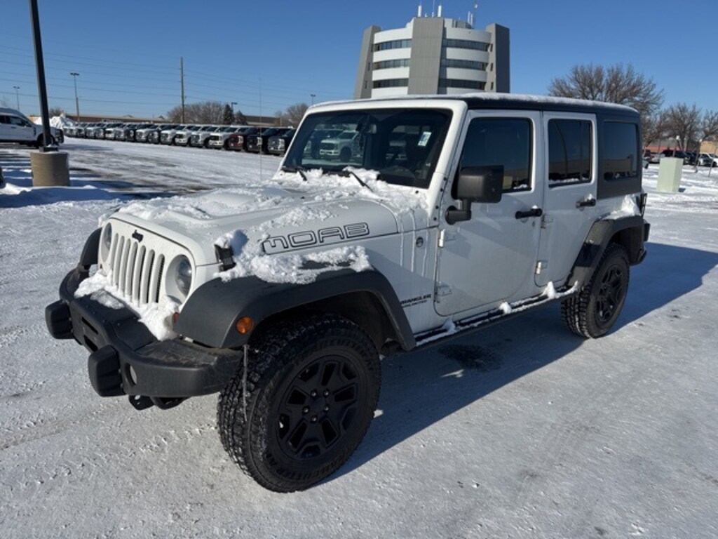 Used 2013 Jeep Wrangler Unlimited Sahara SUV