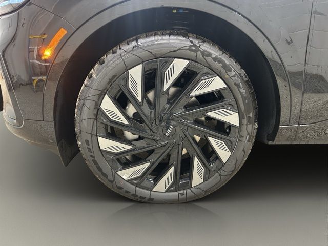 2025 Lincoln Nautilus Reserve - Photo 24