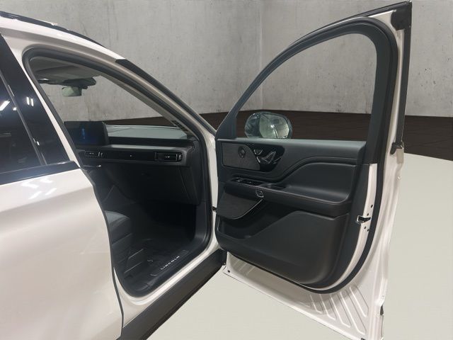 2026 Lincoln Aviator Reserve - Photo 17