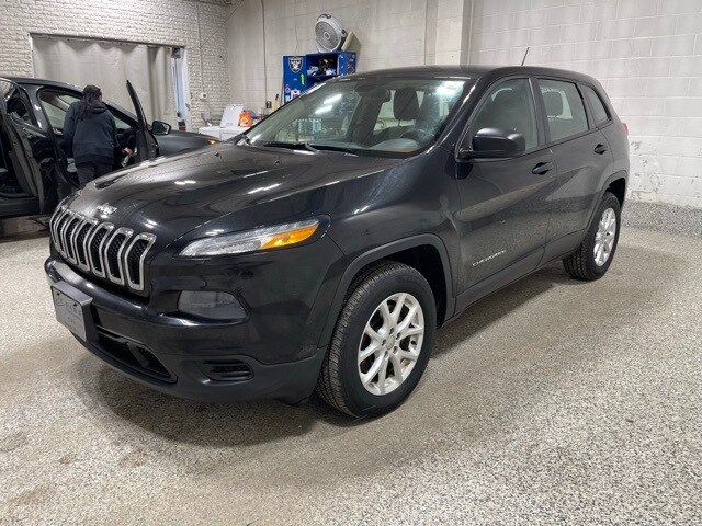 Used 2014 Jeep Cherokee Sport with VIN 1C4PJMAB1EW222845 for sale in Bismarck, ND