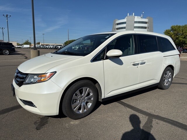 2016 Honda Odyssey EX-L photo 2