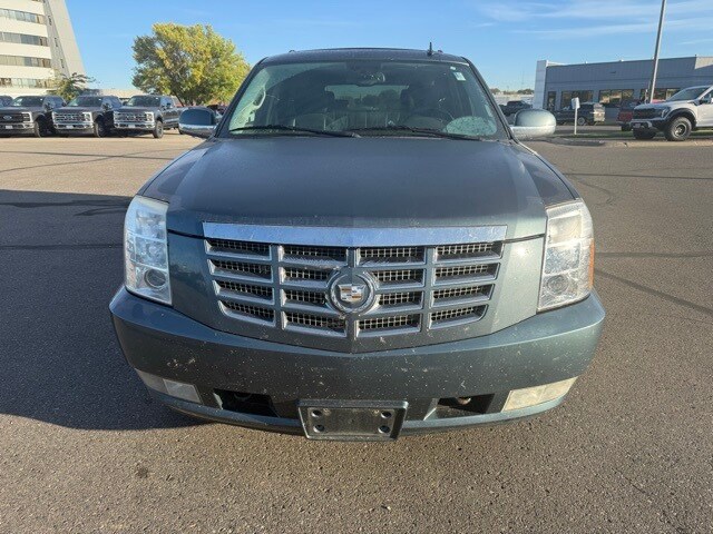 2008 Cadillac Escalade Base photo 3