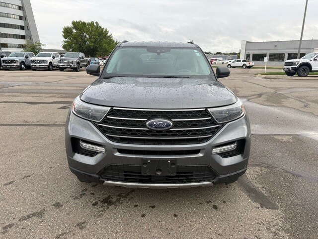 2023 Ford Explorer XLT photo 3