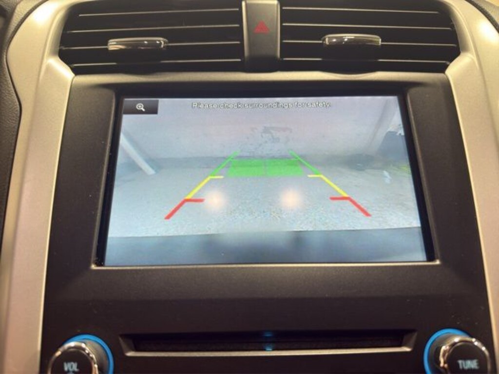 Used 2016 Ford Fusion SE Sedan