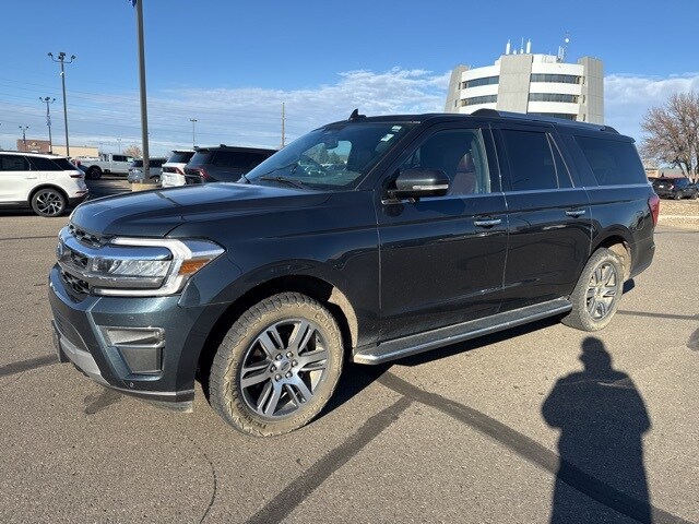 2023 Ford Expedition MAX Limited photo 2