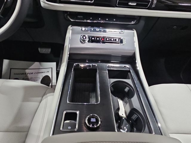 2026 Lincoln Aviator Premiere - Photo 11