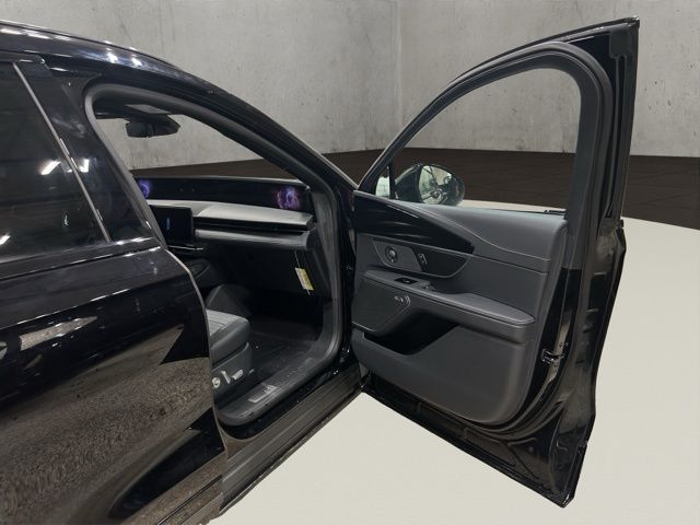 2025 Lincoln Nautilus Reserve - Photo 17