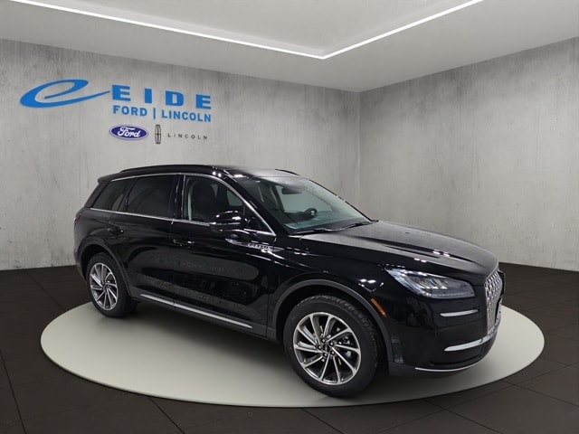 2026 Lincoln Corsair Premiere's photo