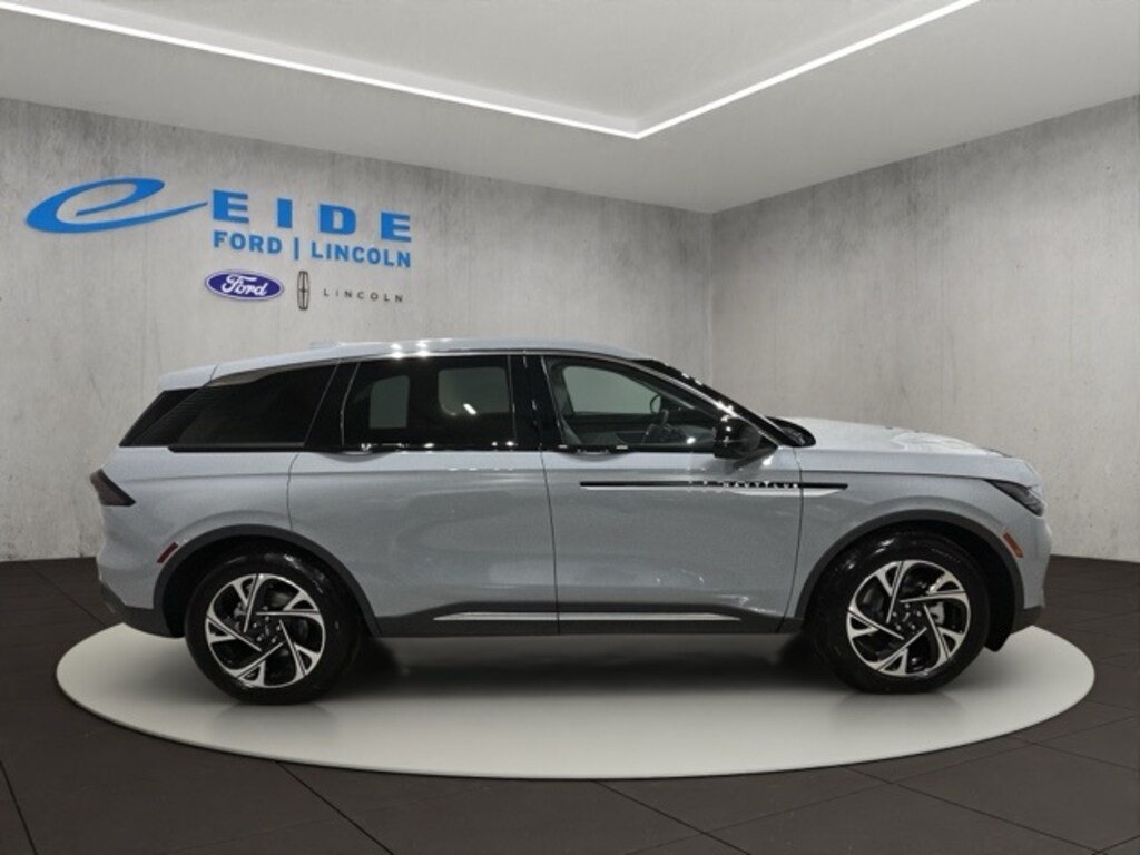 New 2026 Lincoln Nautilus Premiere SUV