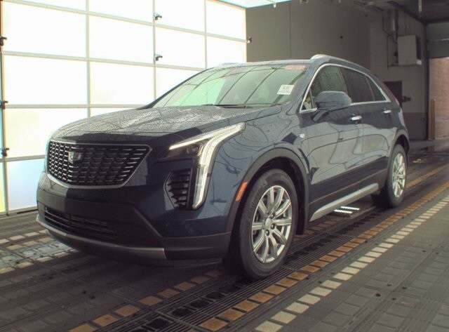2020 Cadillac XT4 Premium Luxury photo 2