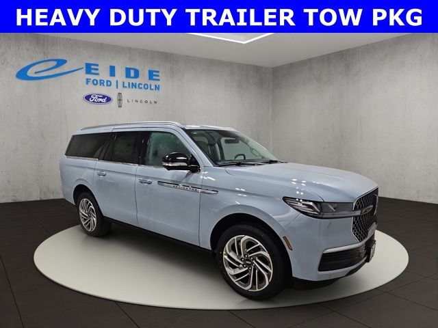 2026 Lincoln Navigator L Reserve's photo