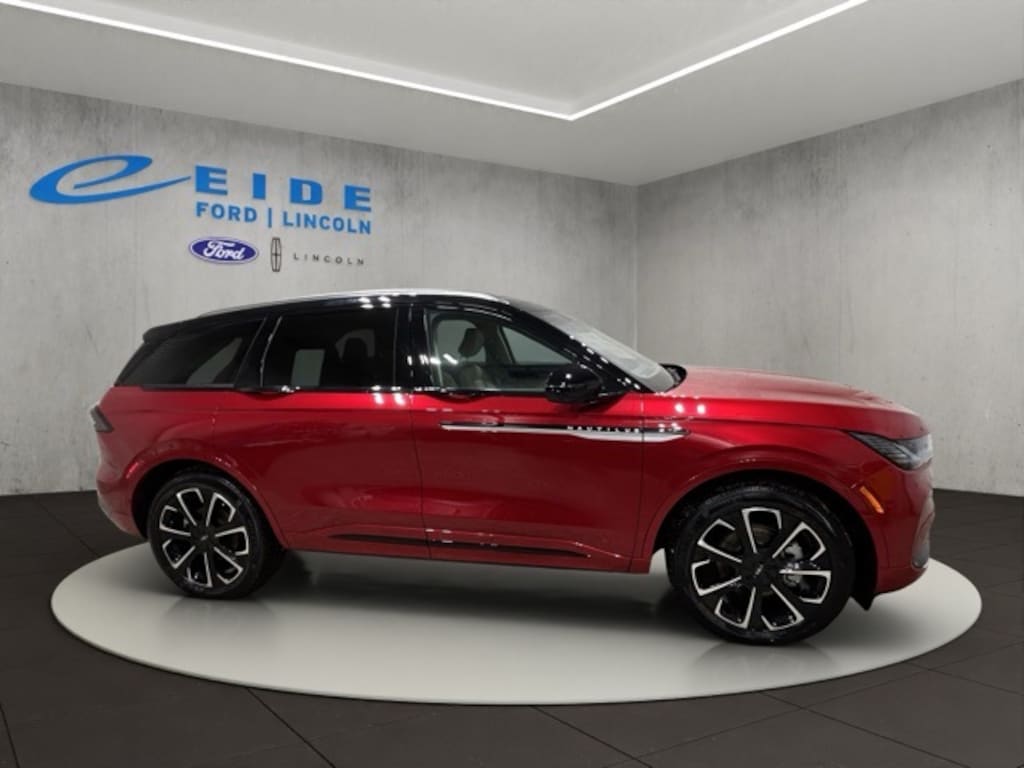 New 2025 Lincoln Nautilus Reserve SUV