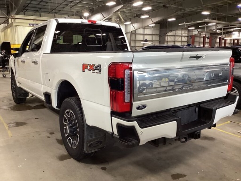 Used 2024 Ford F-250SD Platinum Truck