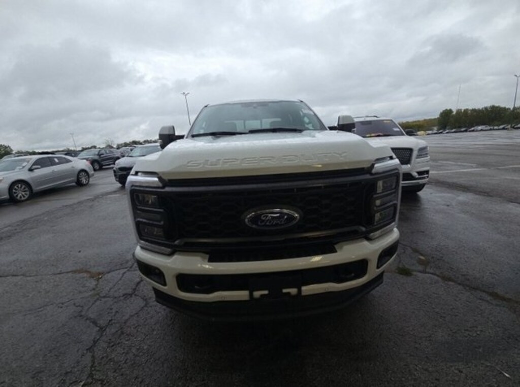 Used 2023 Ford F-250SD Lariat Truck