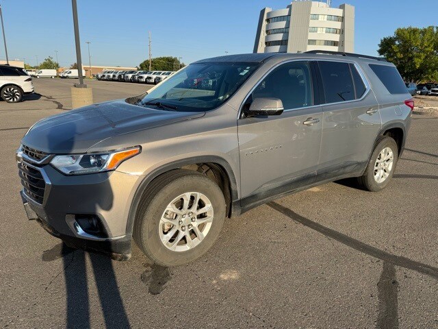 2019 Chevrolet Traverse 3LT photo 2
