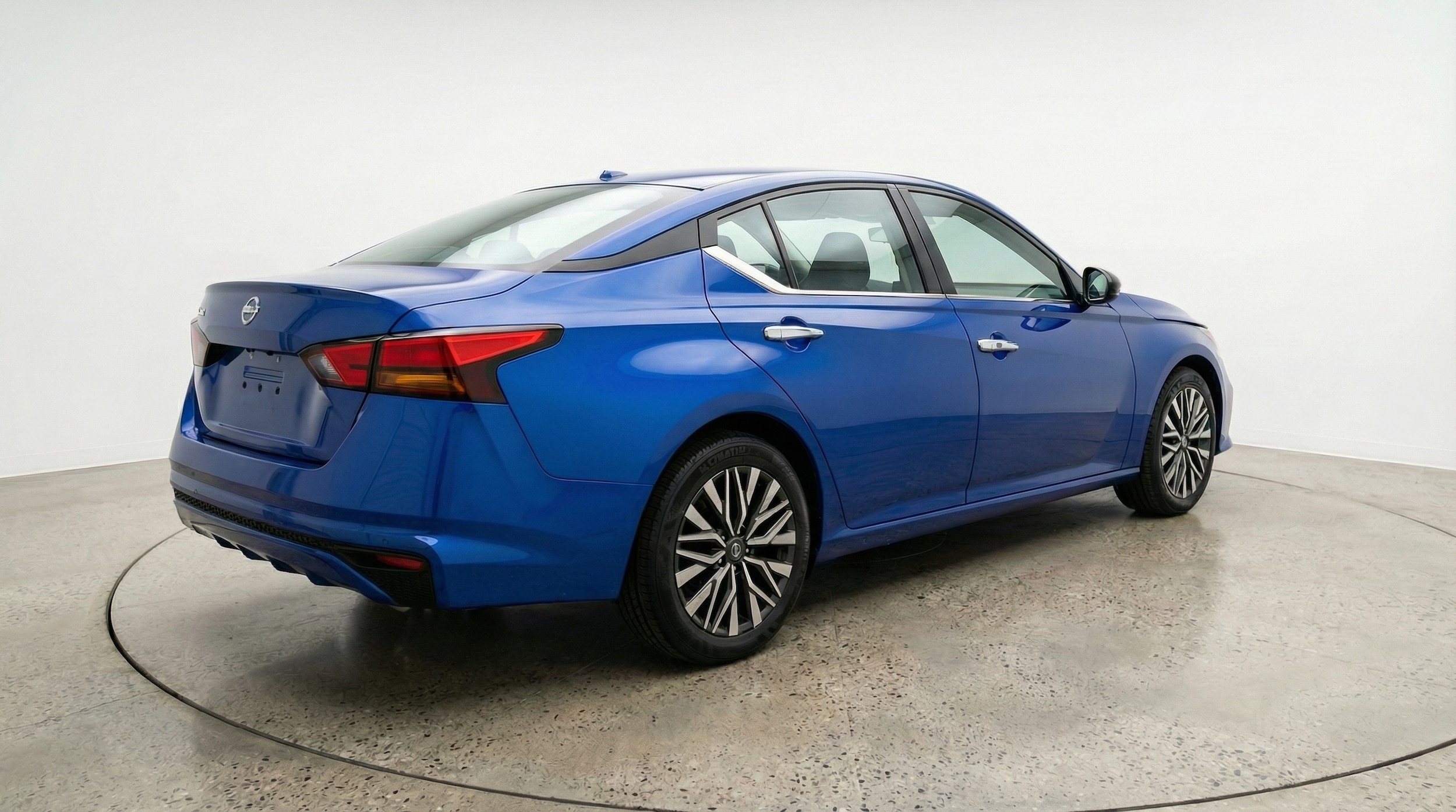 Thumbnail: 2025 Nissan Altima - 7