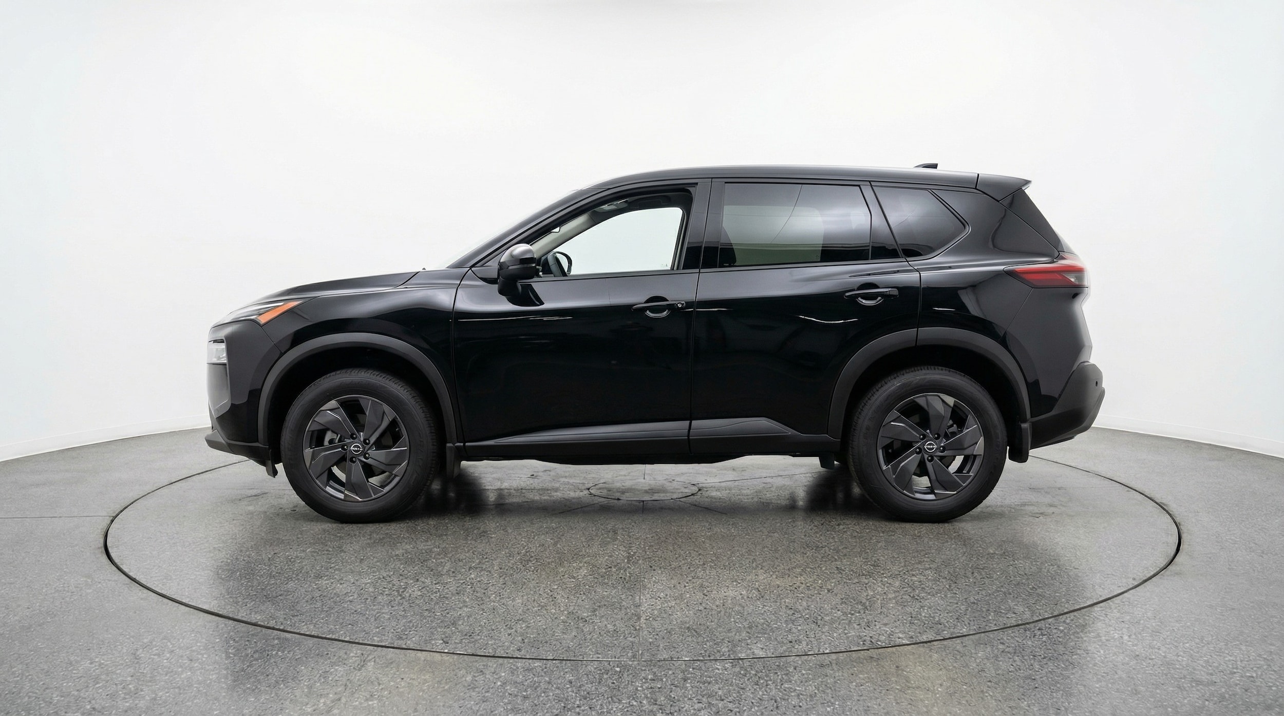 Thumbnail: 2025 Nissan Rogue - 4